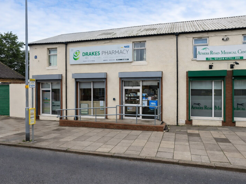 Drakes Pharmacy & Travel Vaccination Clinic